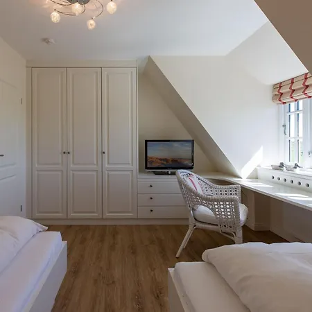 Stine Marie 1 *